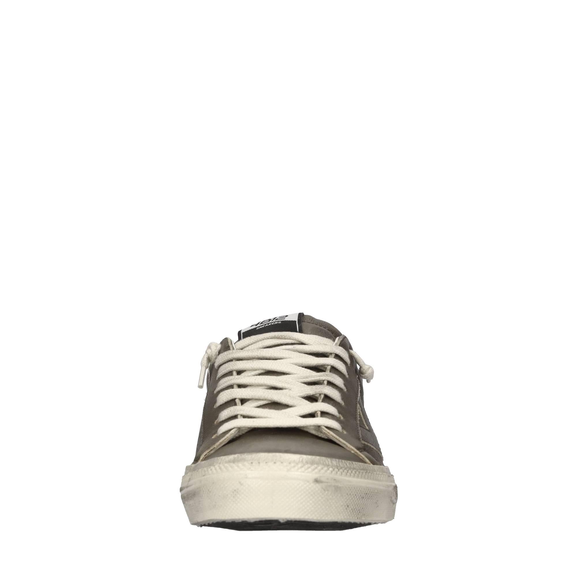 Sneakers in pelle 