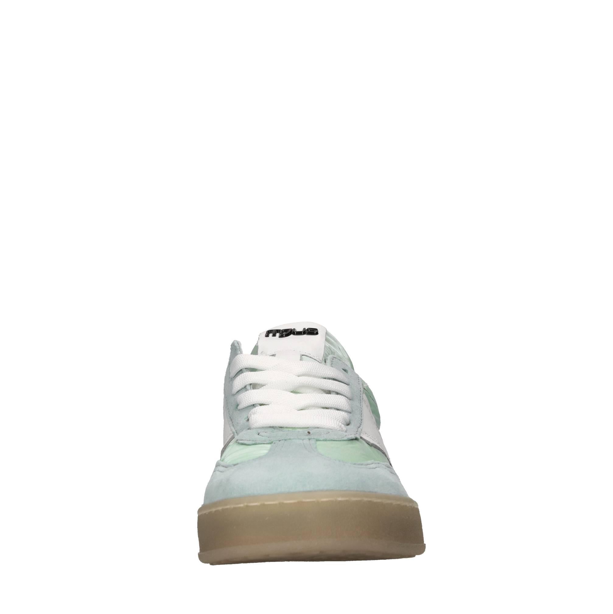 Sneakers in pelle e tessuto 