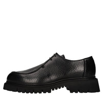 Stringate in pelle 
