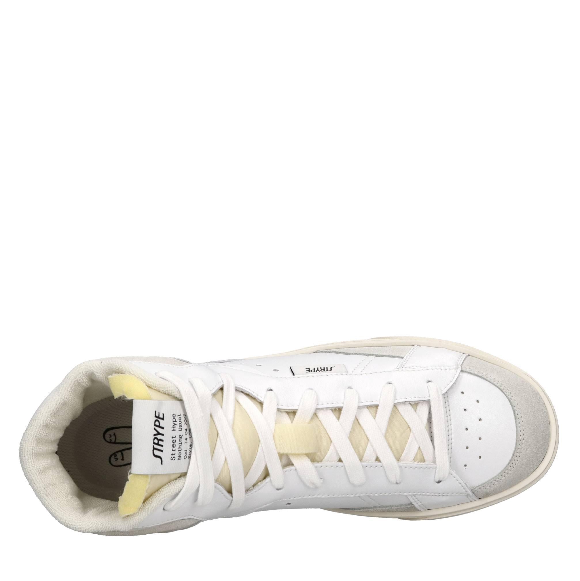 Sneakers in pelle e tessuto 