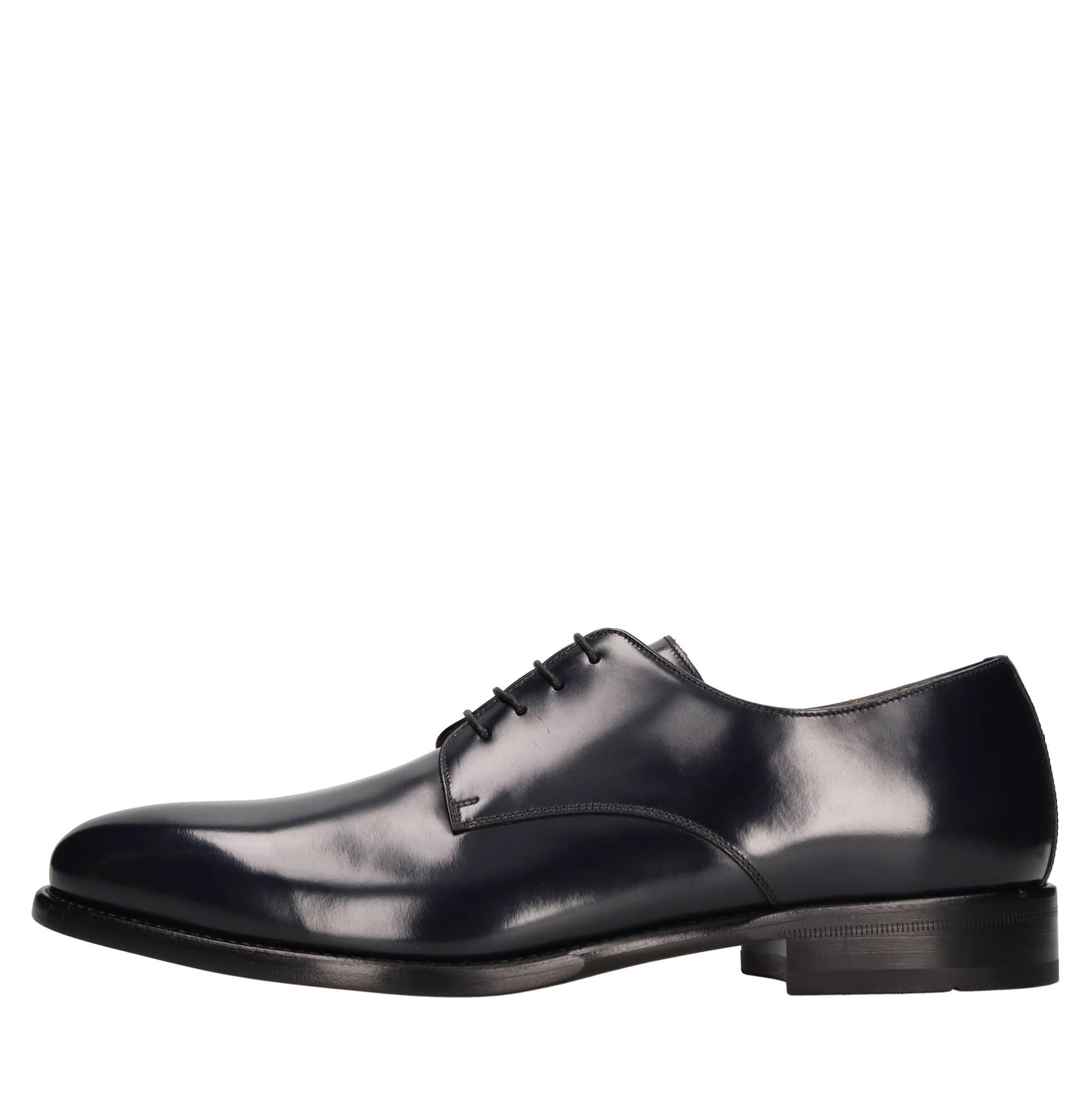 Stringate in pelle 
