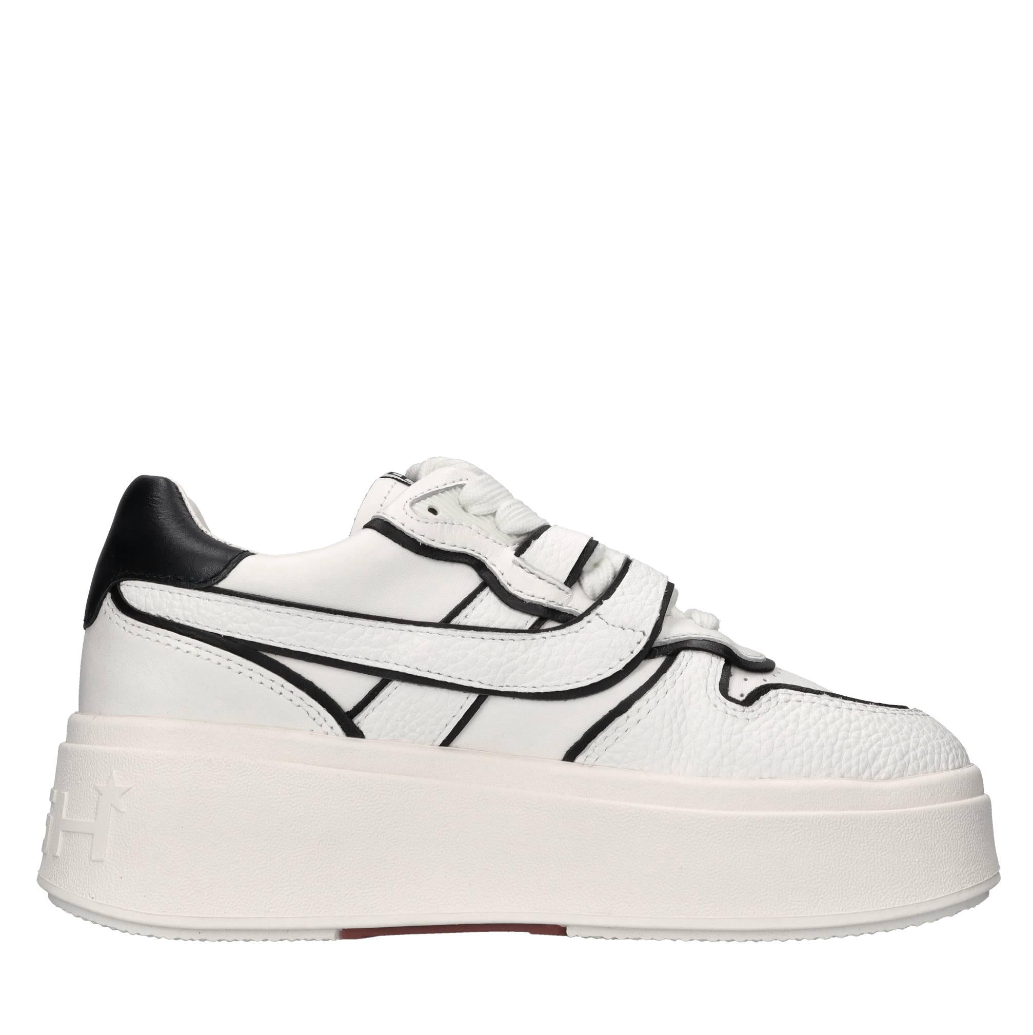 Sneakers in pelle 