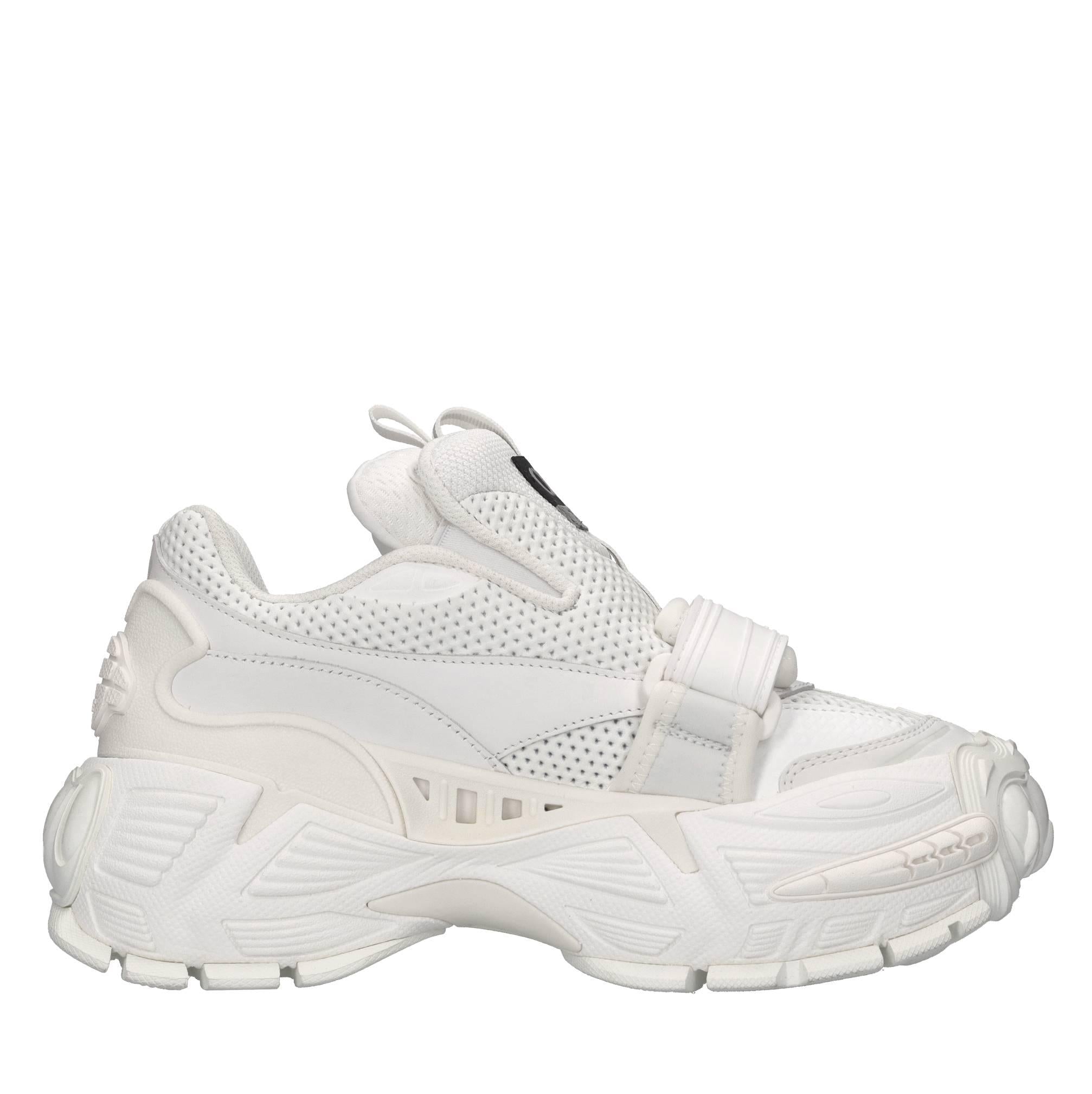 Sneakers in pelle e tessuto 