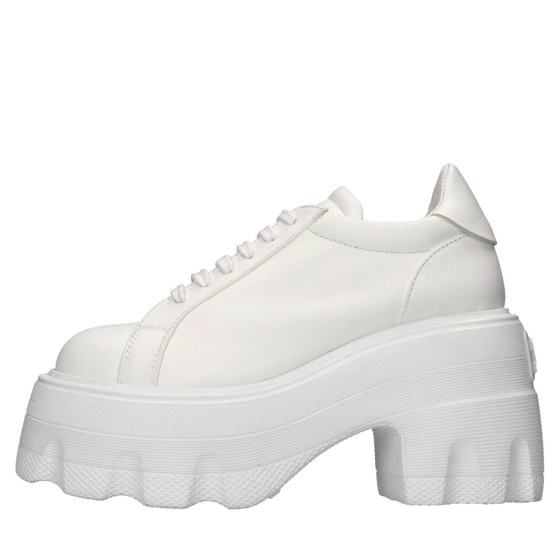 Stringate Maxxxi in pelle 
