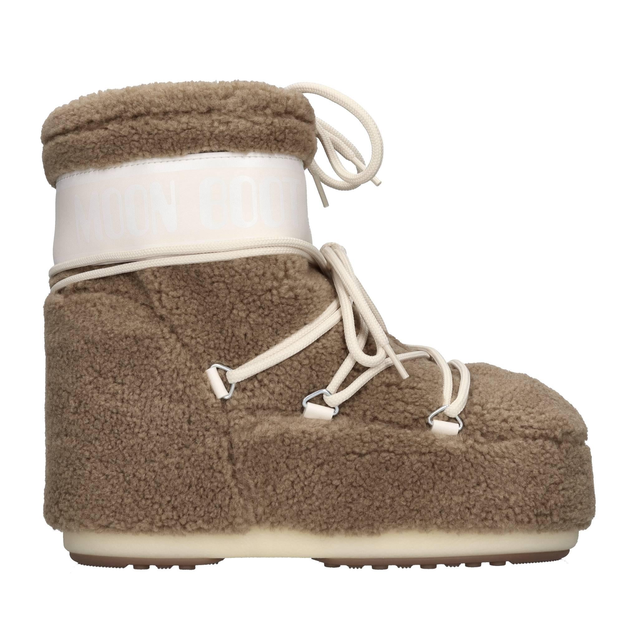 Stivaletti in eco-pelliccia ed ecopelle 