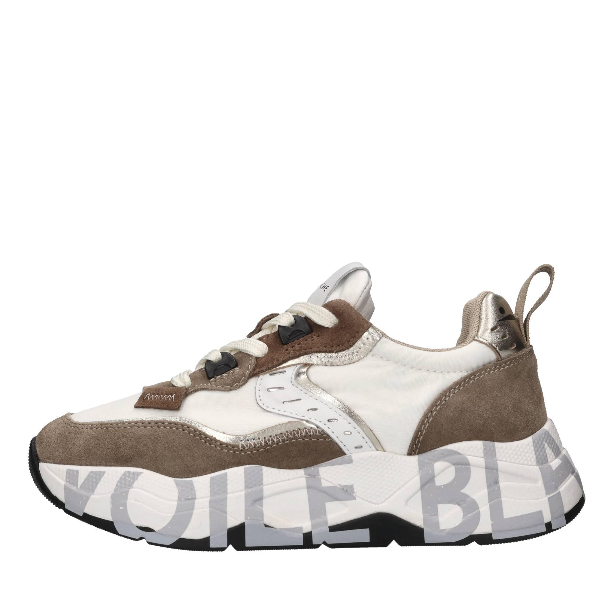 Sneakers in camoscio e tessuto 