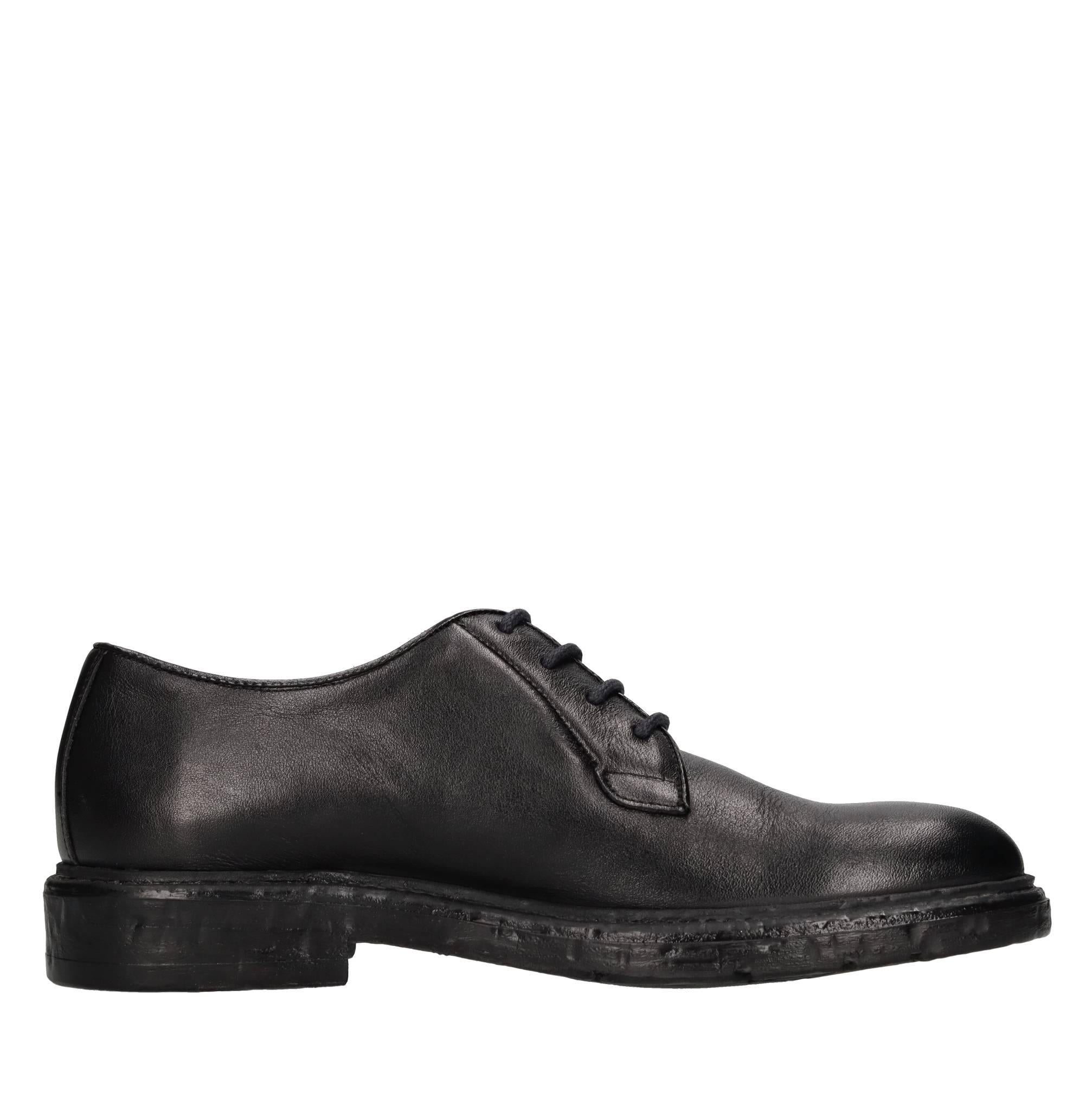 Stringate in pelle 