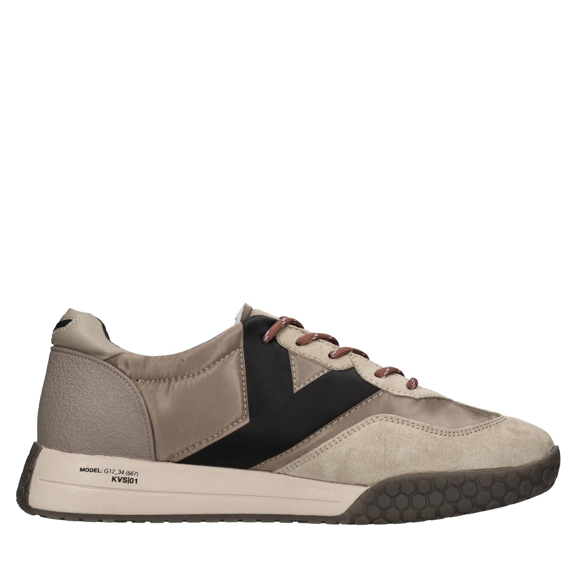 Sneakers in camoscio e tessuto 