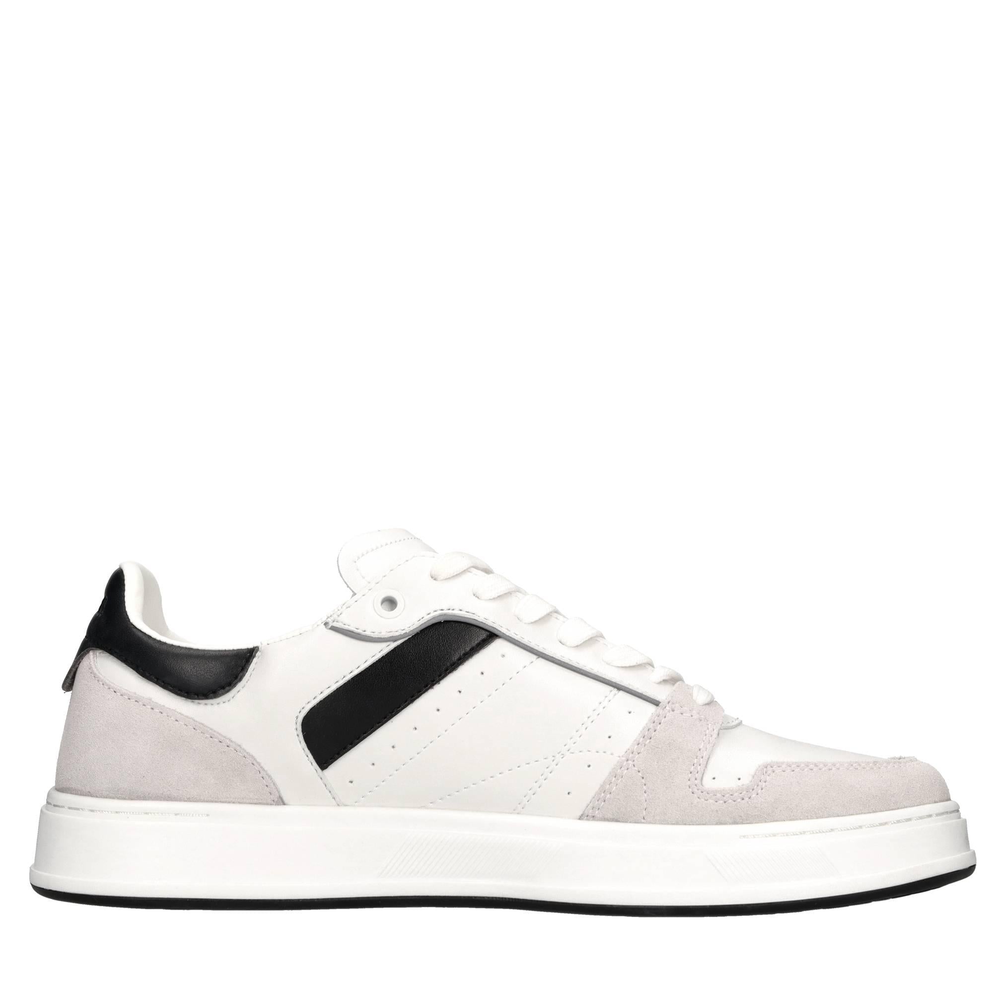 Sneakers in camoscio ed ecopelle 