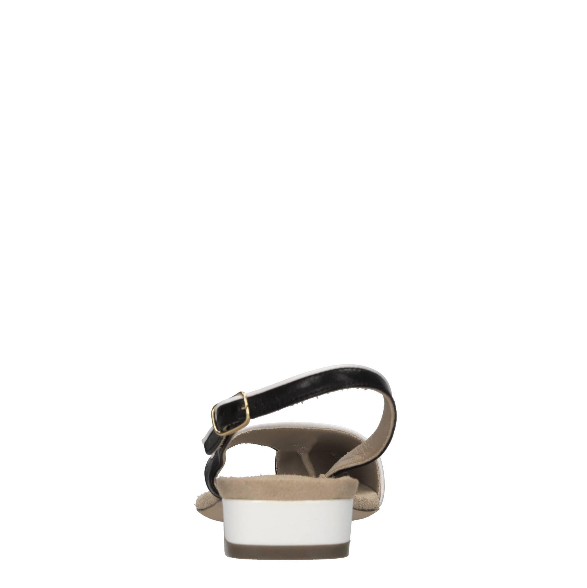 Sandali flat in pelle 