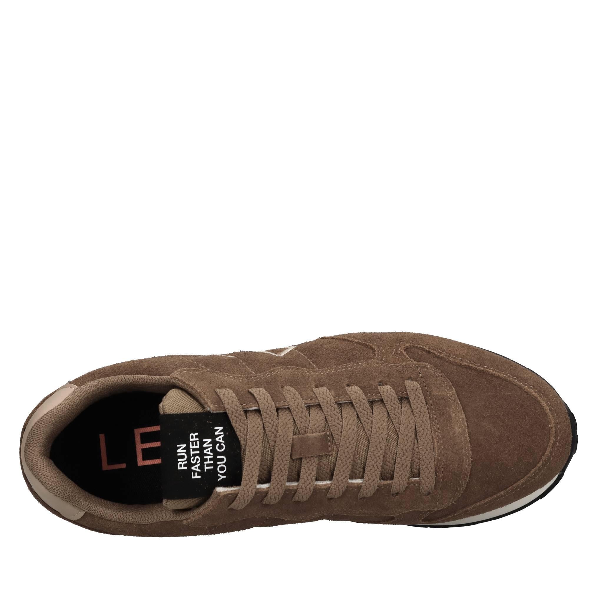 Sneakers in camoscio e tessuto 