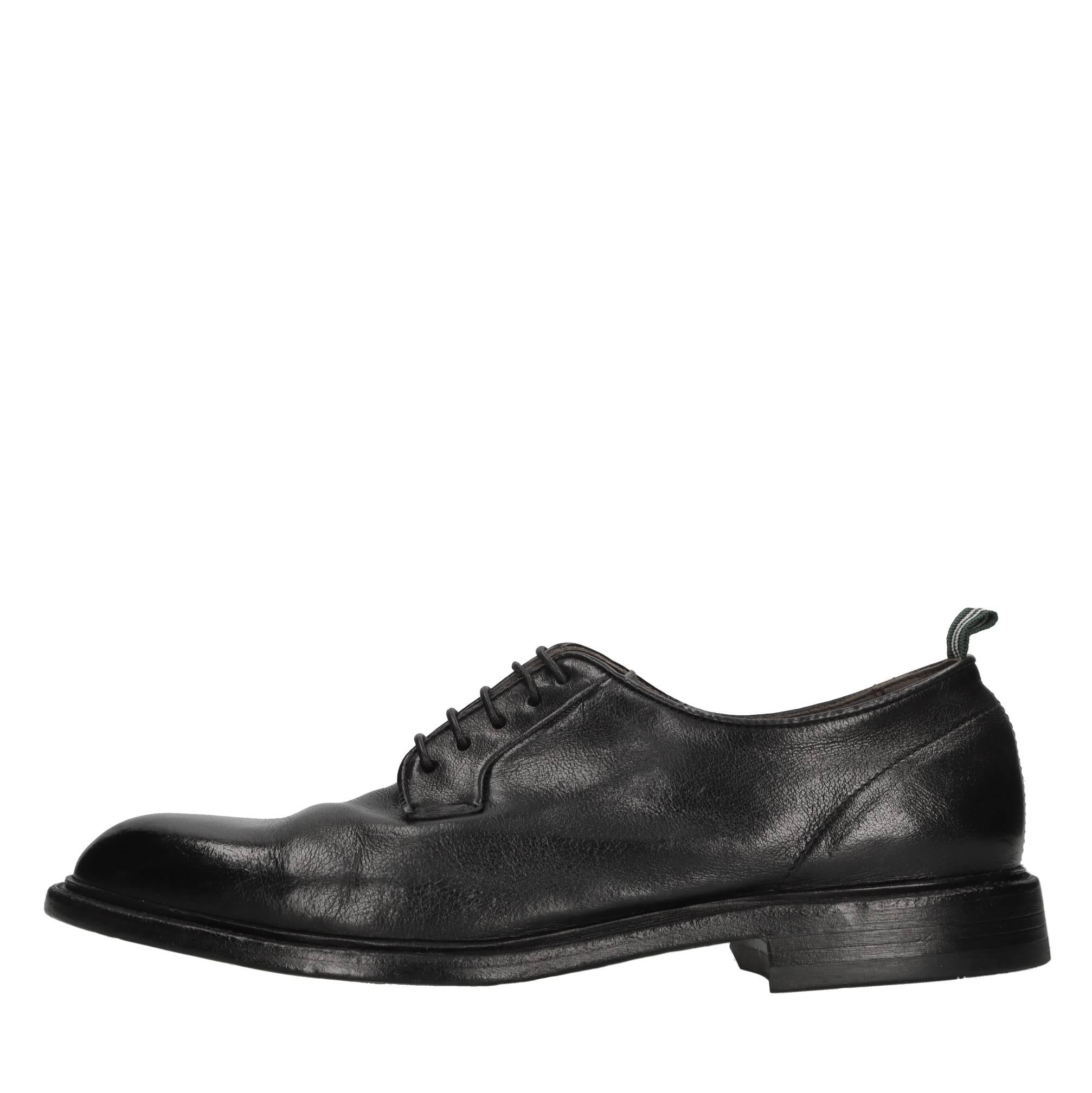 Stringate in pelle 