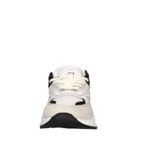 Sneakers in camoscio e tessuto 