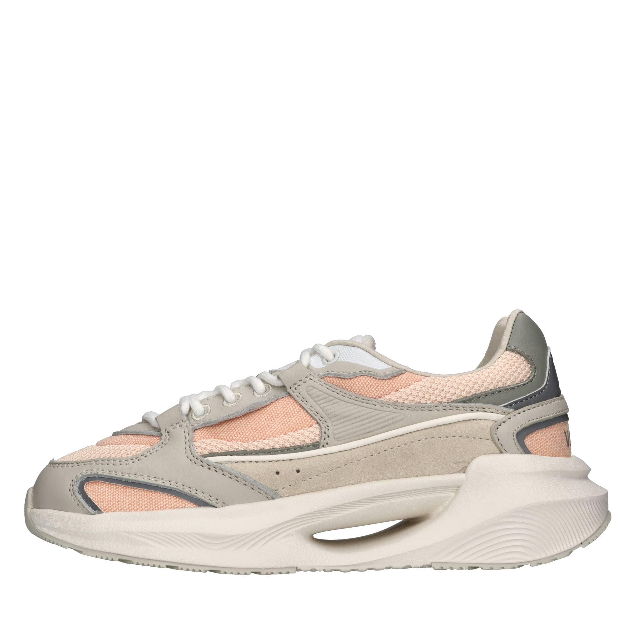 Sneakers in pelle e tessuto 