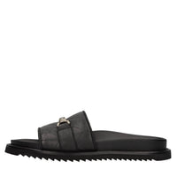 Flat in pelle 