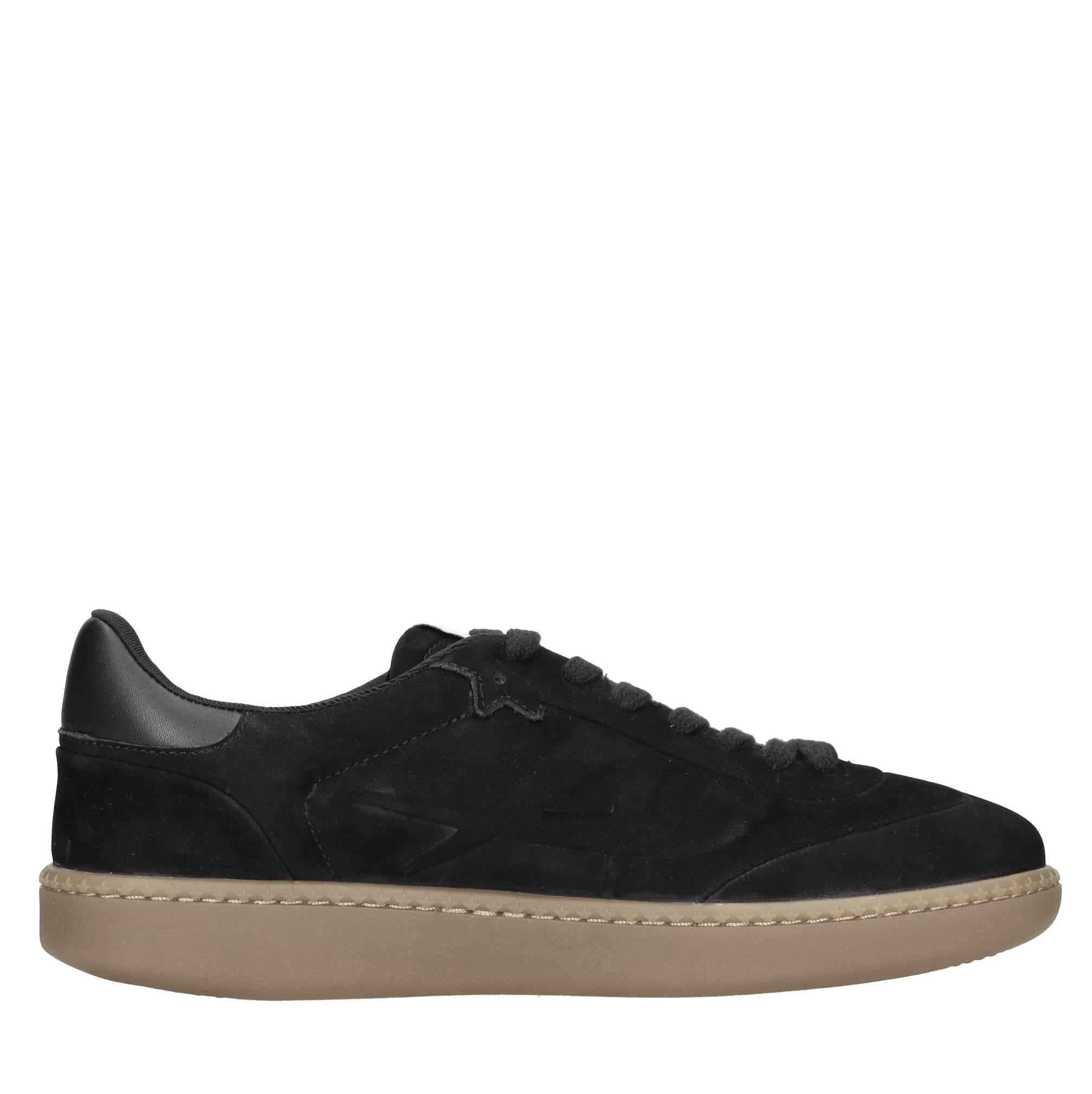 Sneakers in nabuk 