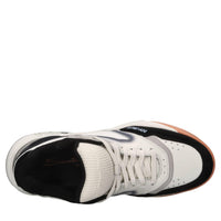 Sneakers in pelle camoscio e tessuto 
