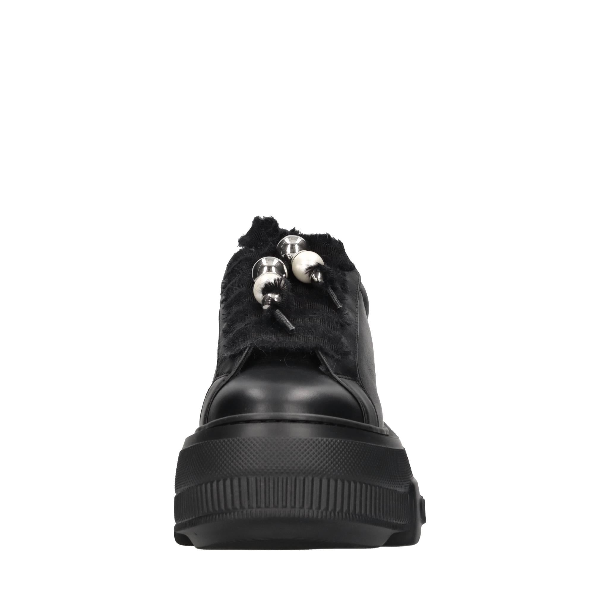 Sneakers modello Nexus in pelle 