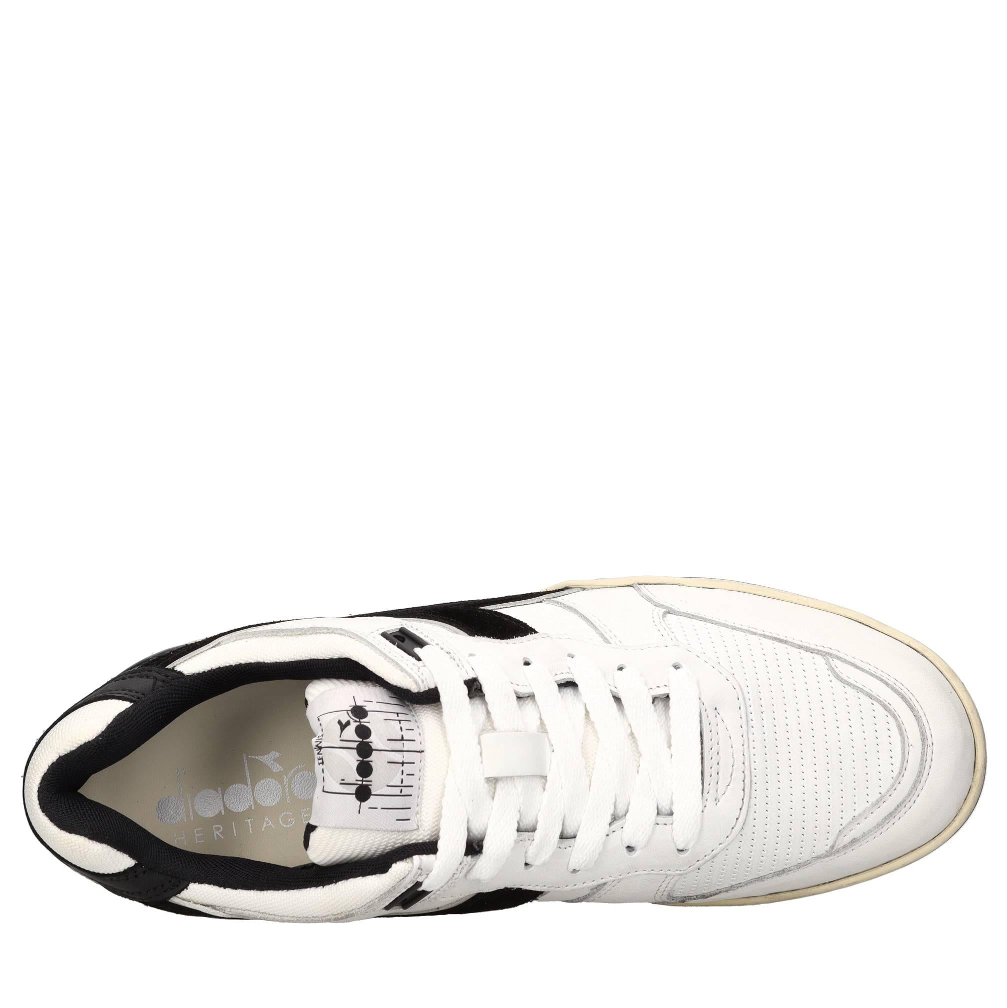Sneakers in pelle 