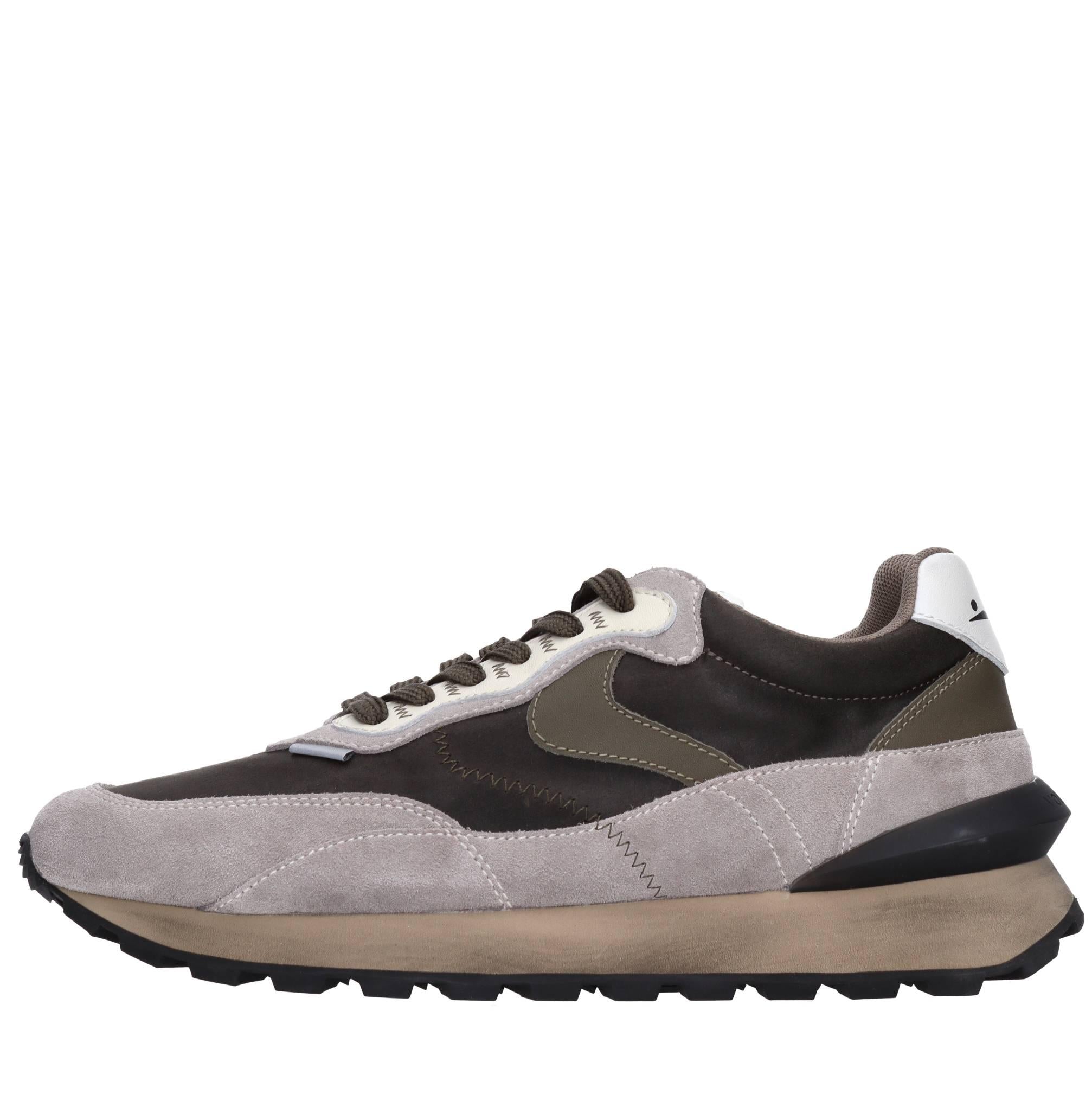 Sneakers in camoscio pelle e tessuto 