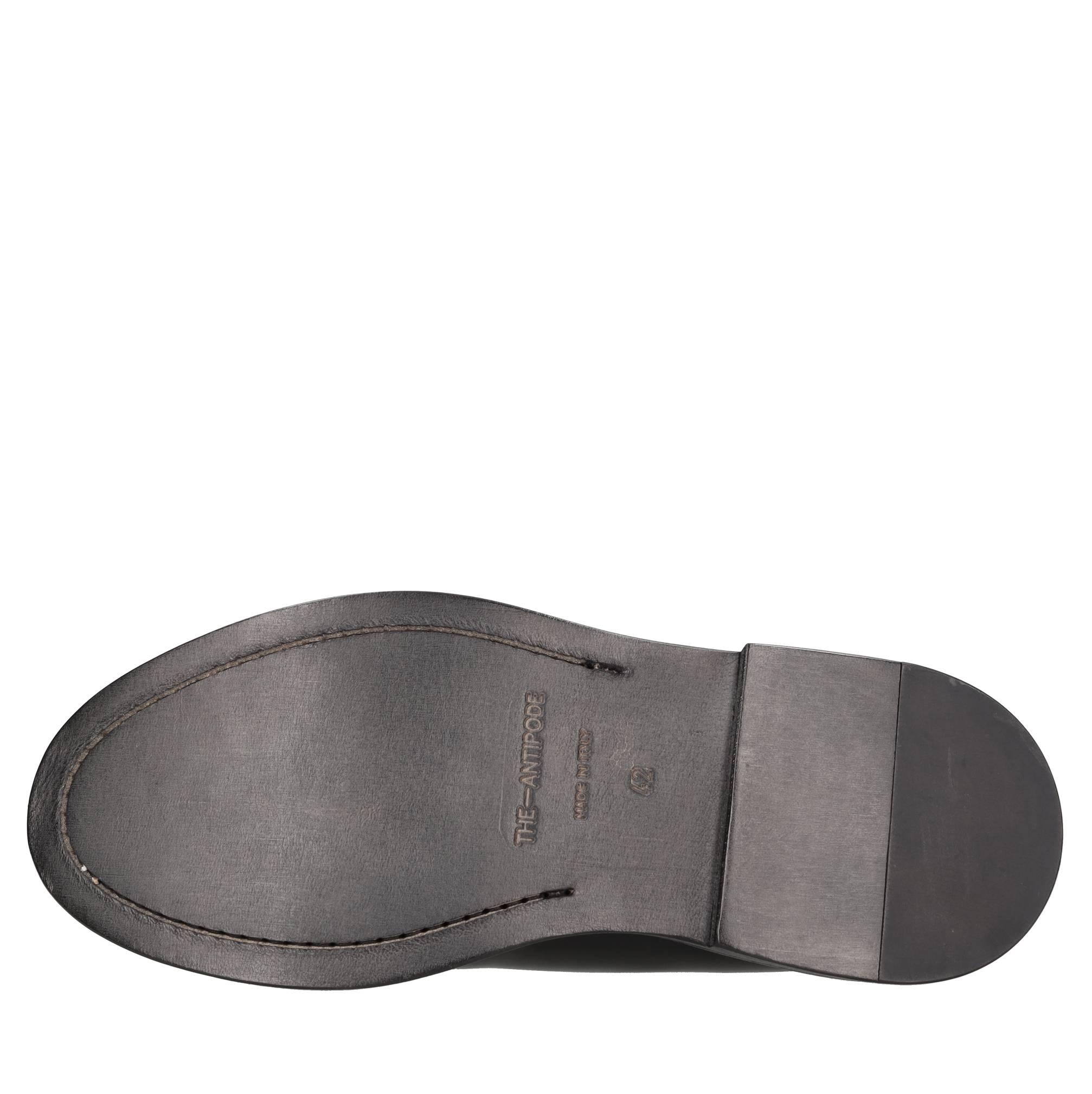 Stringate in pelle 