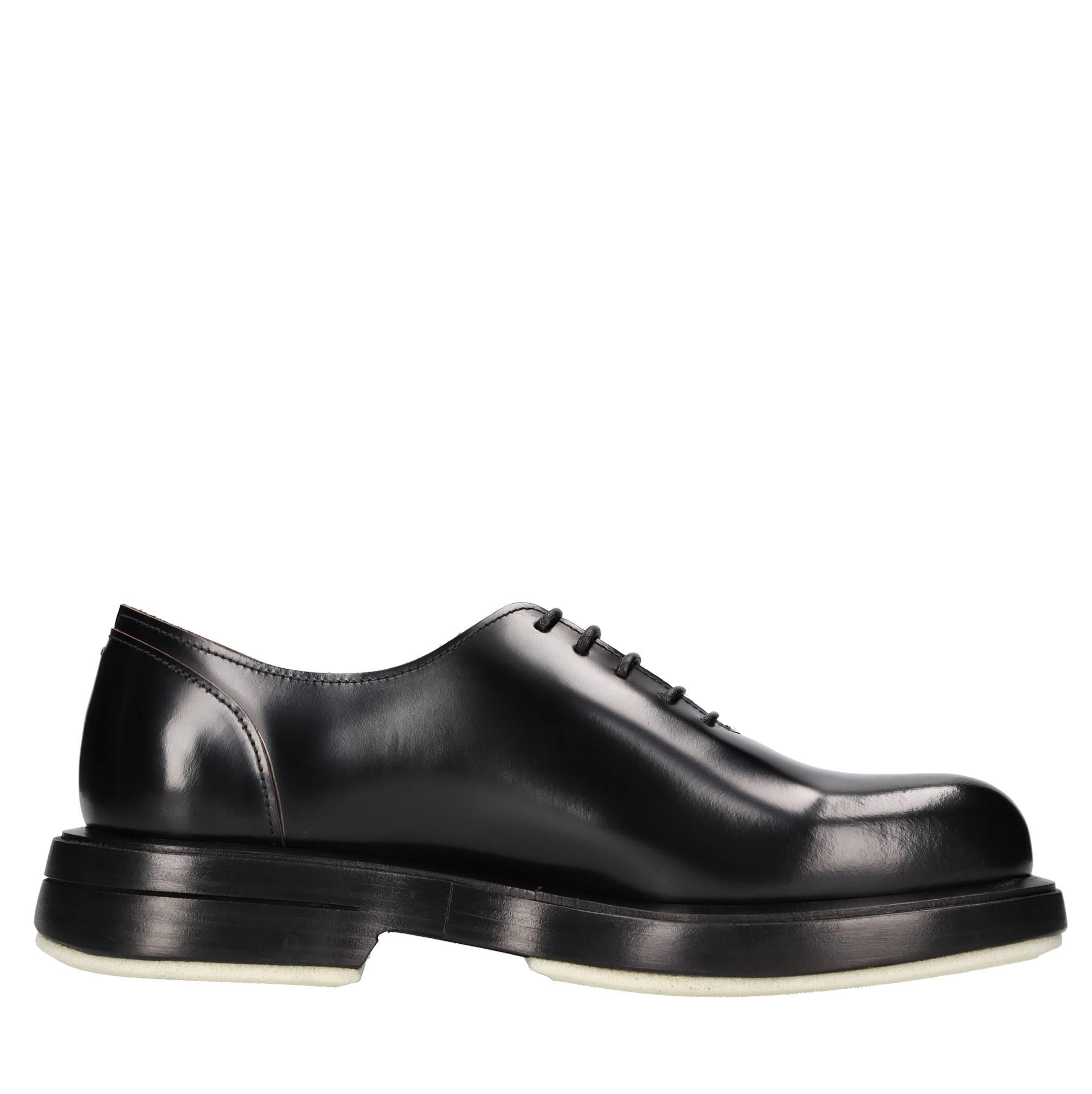 Stringate modello Sam in pelle 