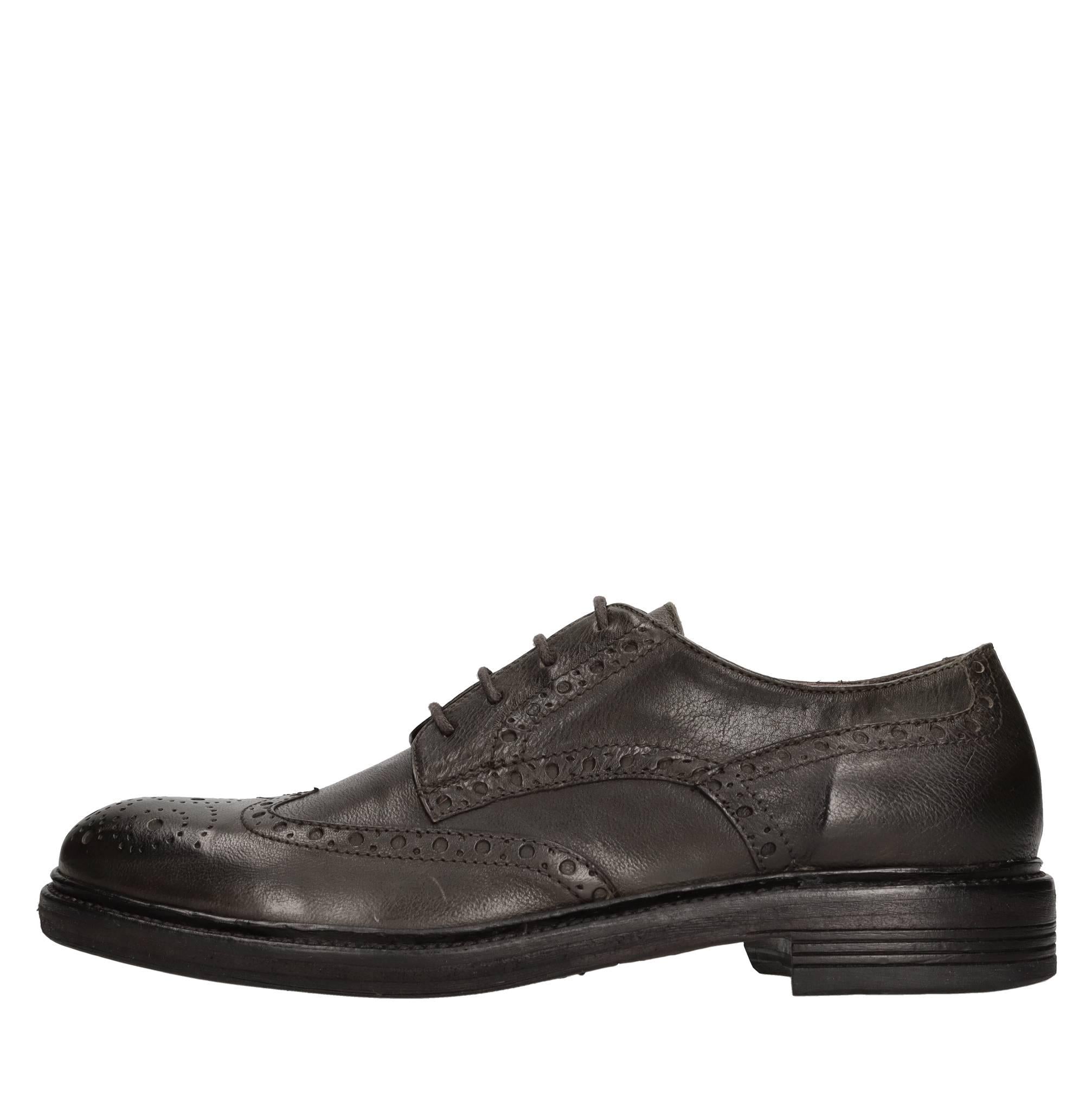 Stringate in pelle 