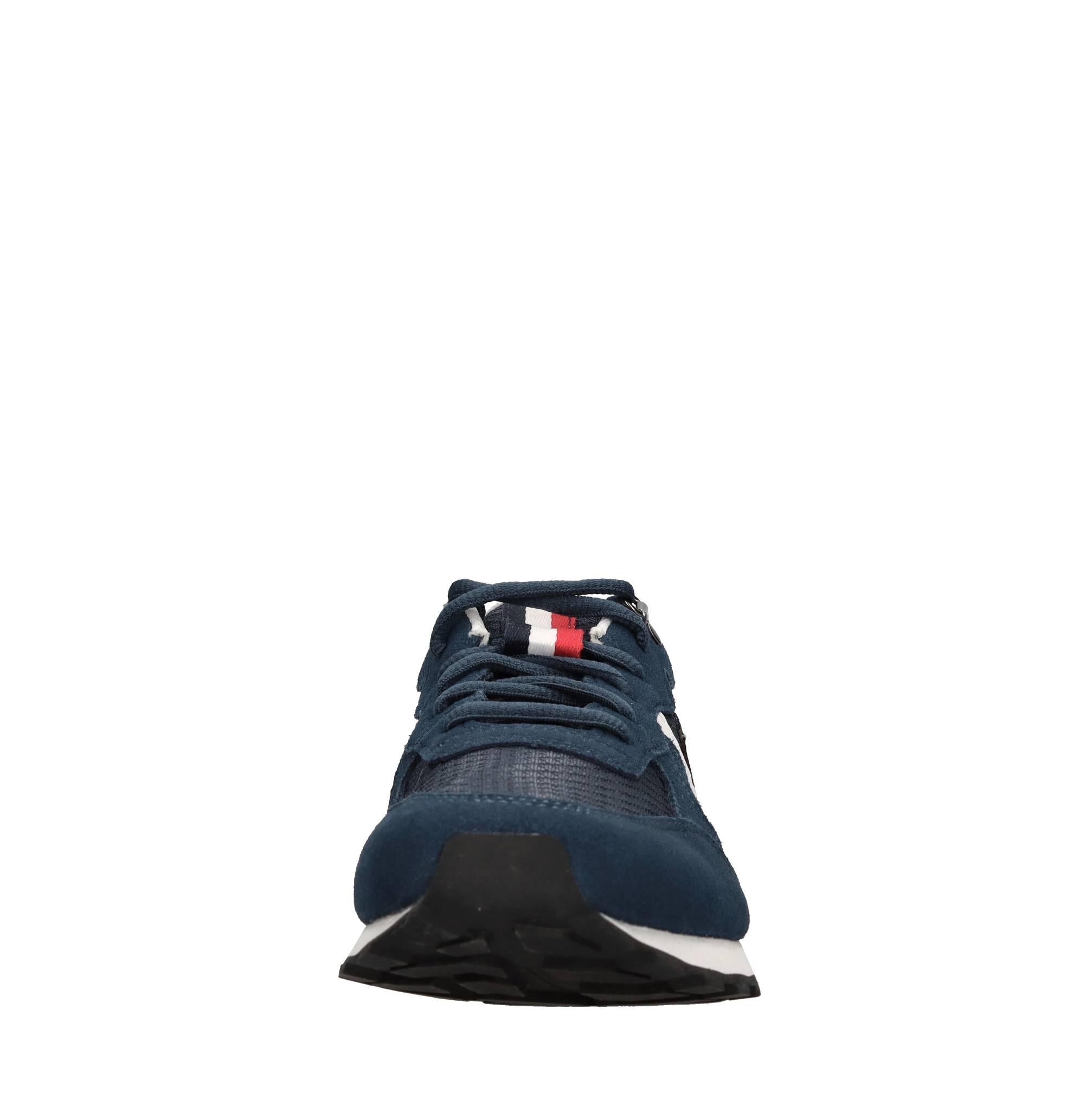 Sneakers in camoscio e tessuto 