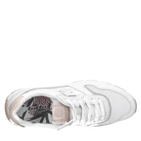 Sneakers in pelle e tessuto 