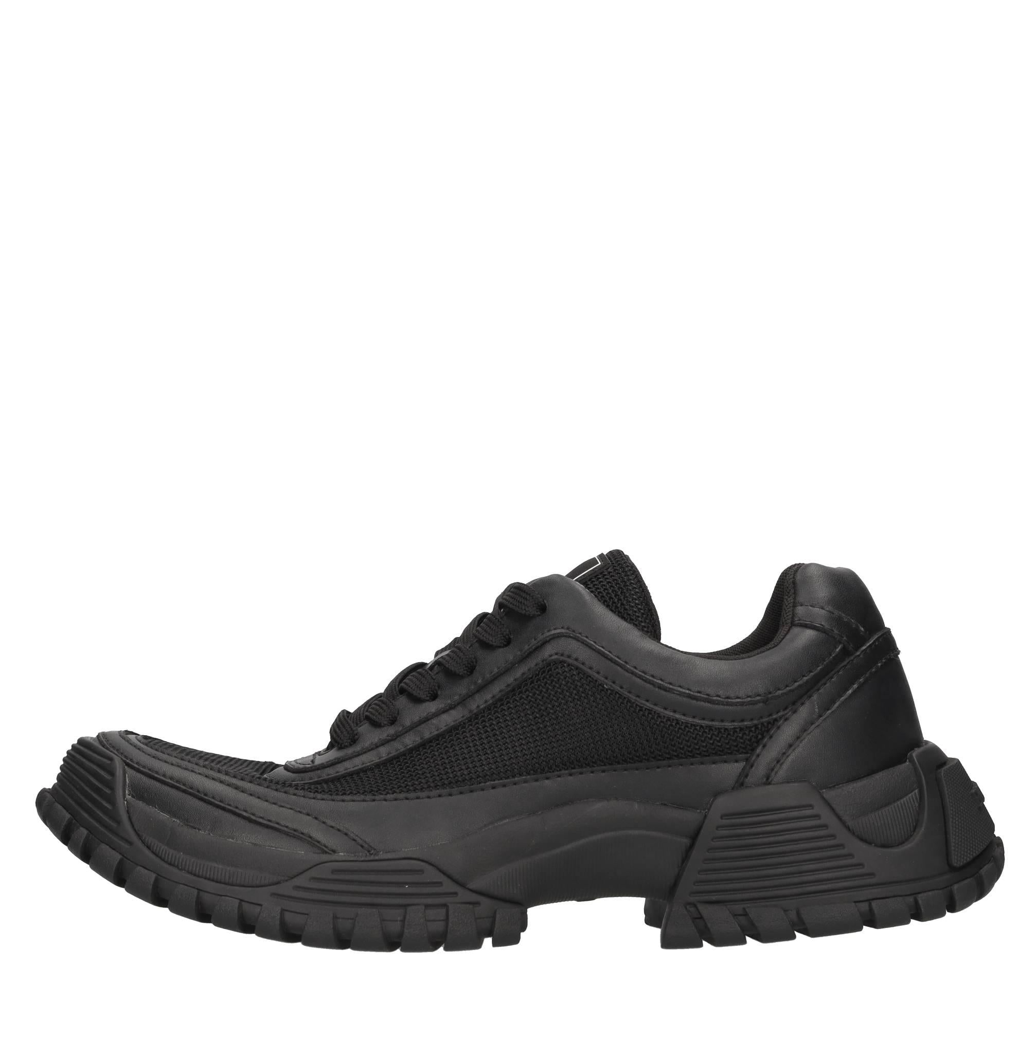 Sneakers in pelle e tessuto 