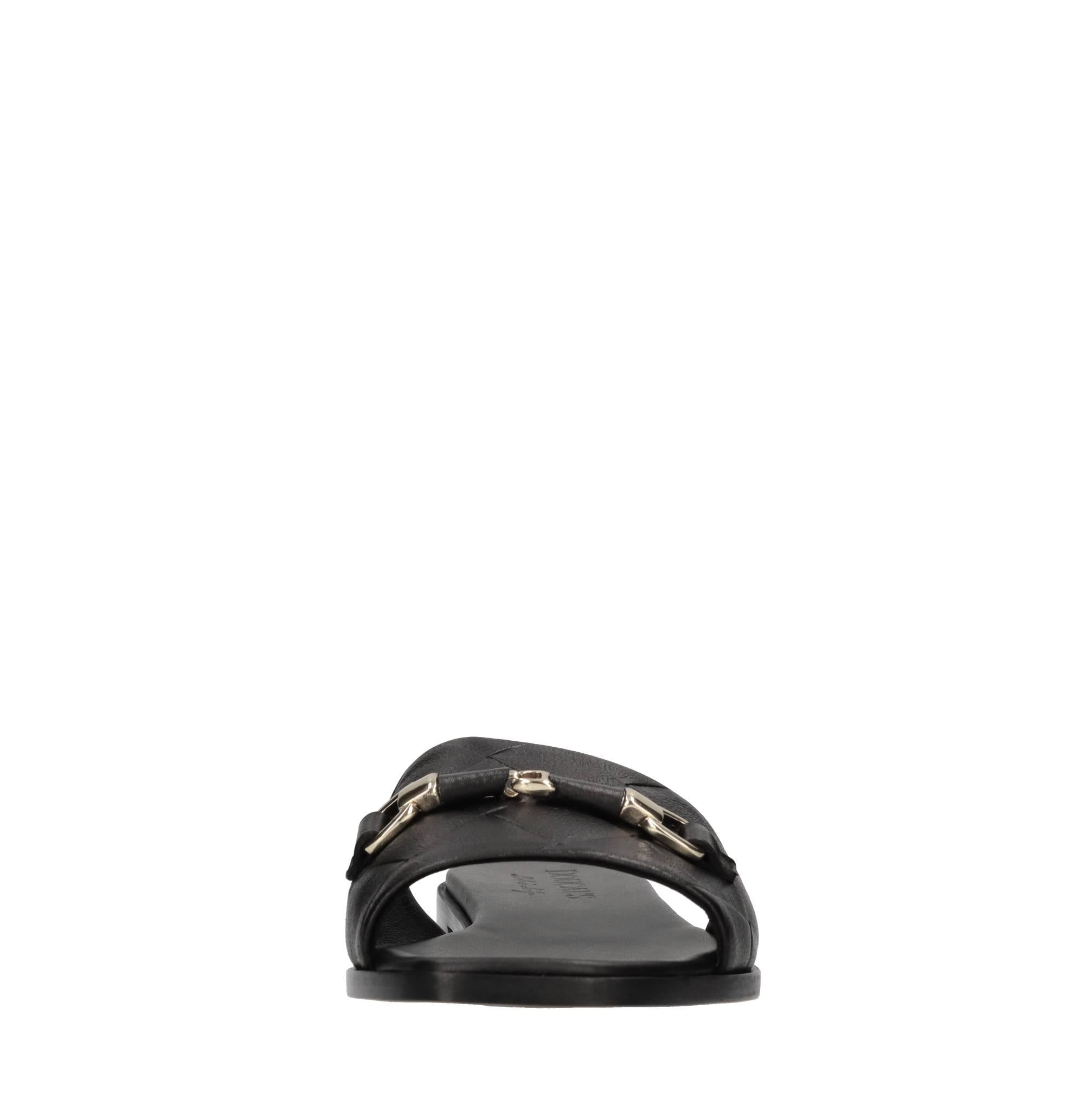 Flat in pelle 