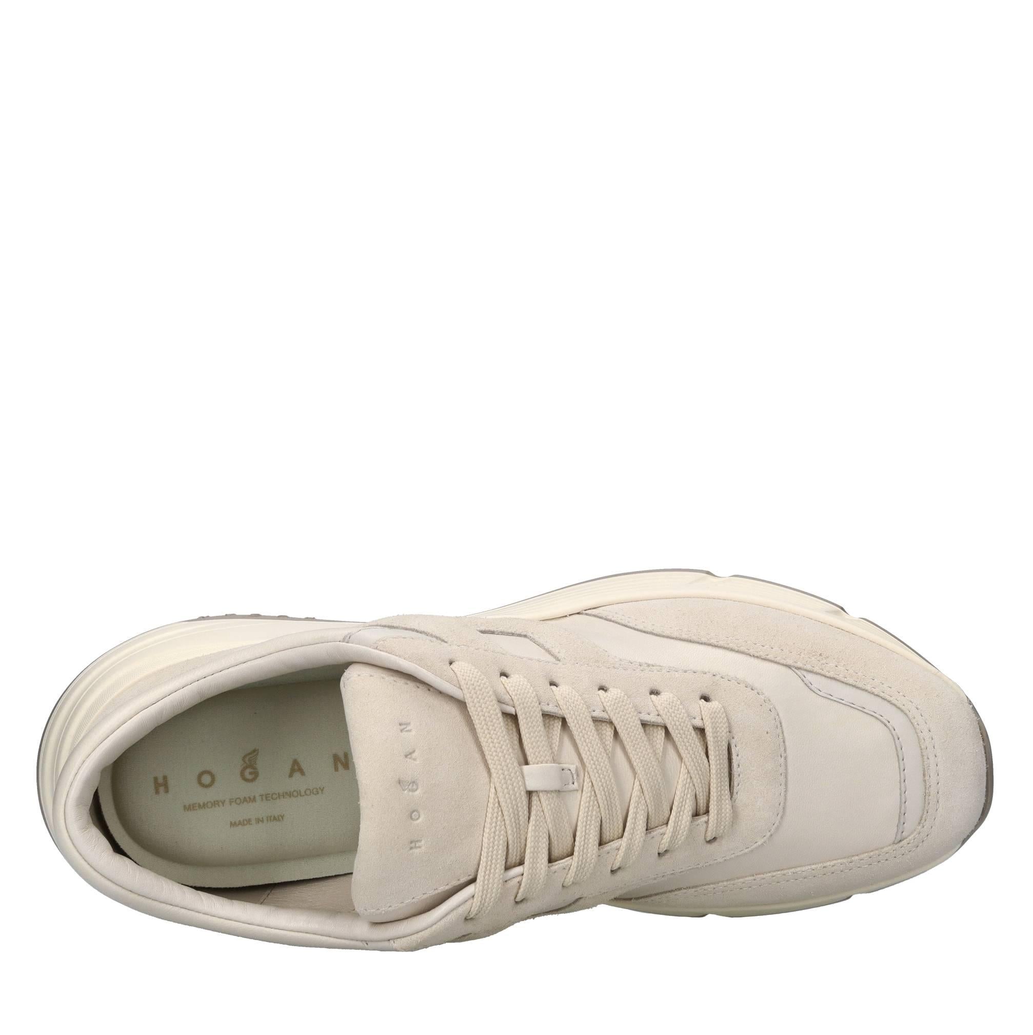 Sneakers in pelle camoscio 