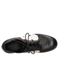 Stringate in pelle 