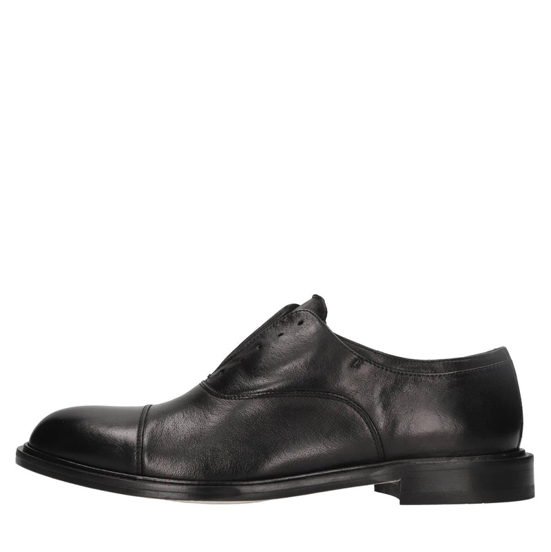 Stringate in pelle 