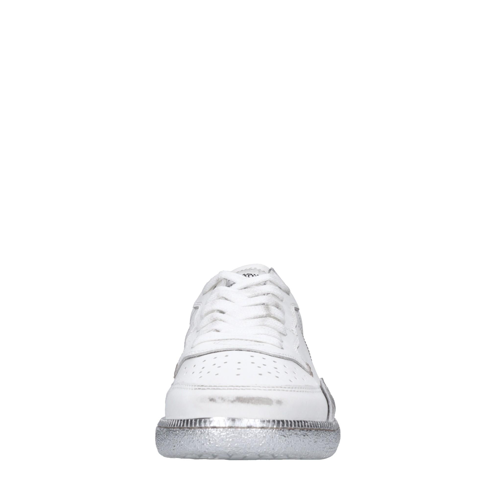 Sneakers in pelle 