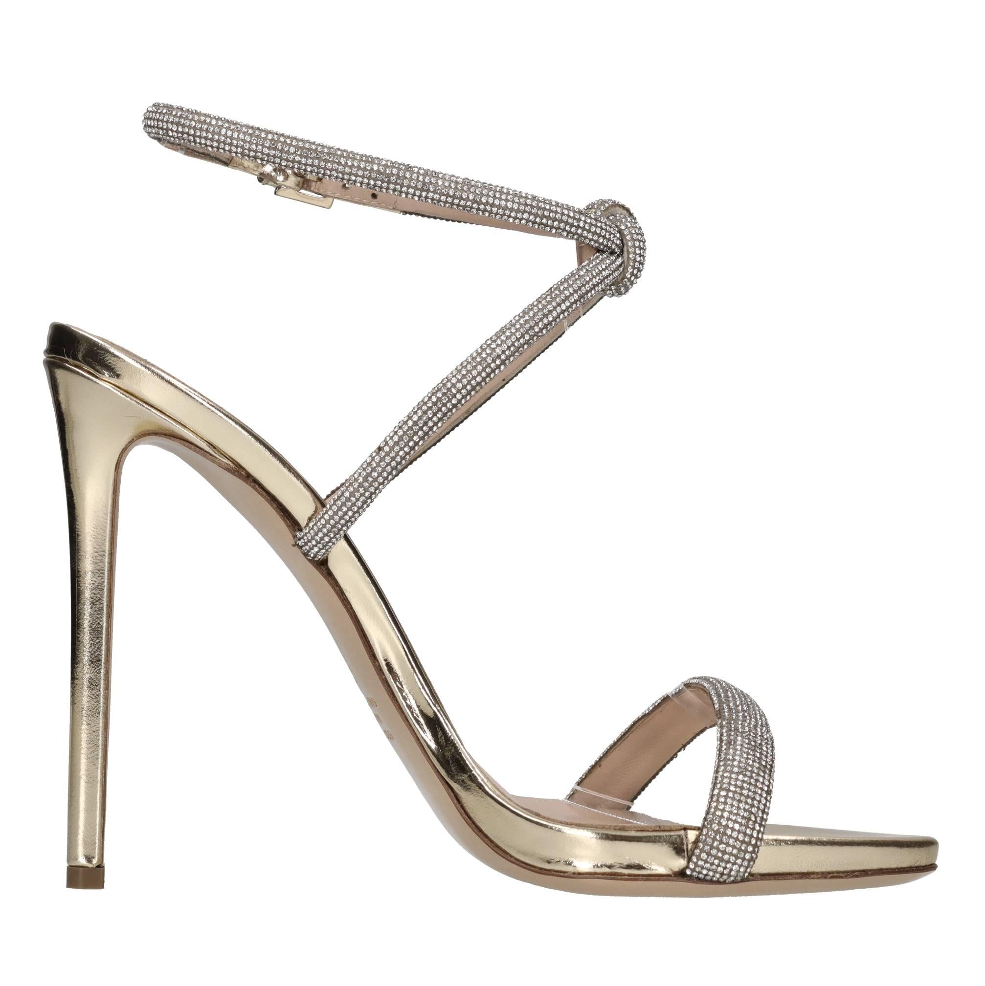 Sandali in pelle e microstrass 