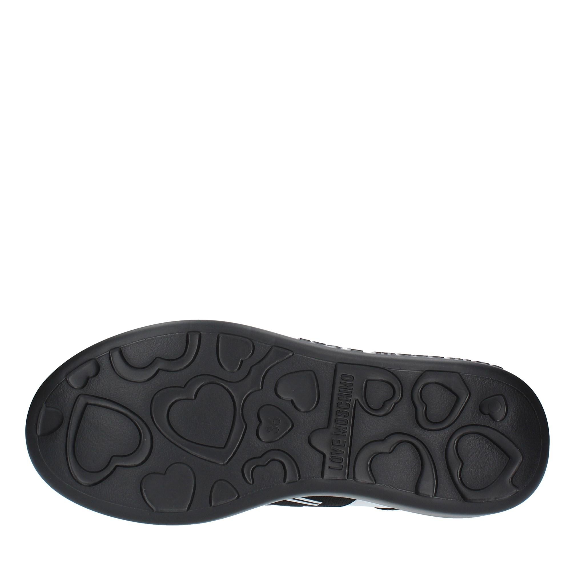Sneakers in pelle e tessuto 
