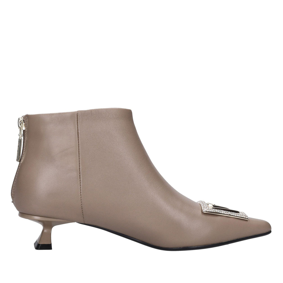 Stivaletto in pelle 