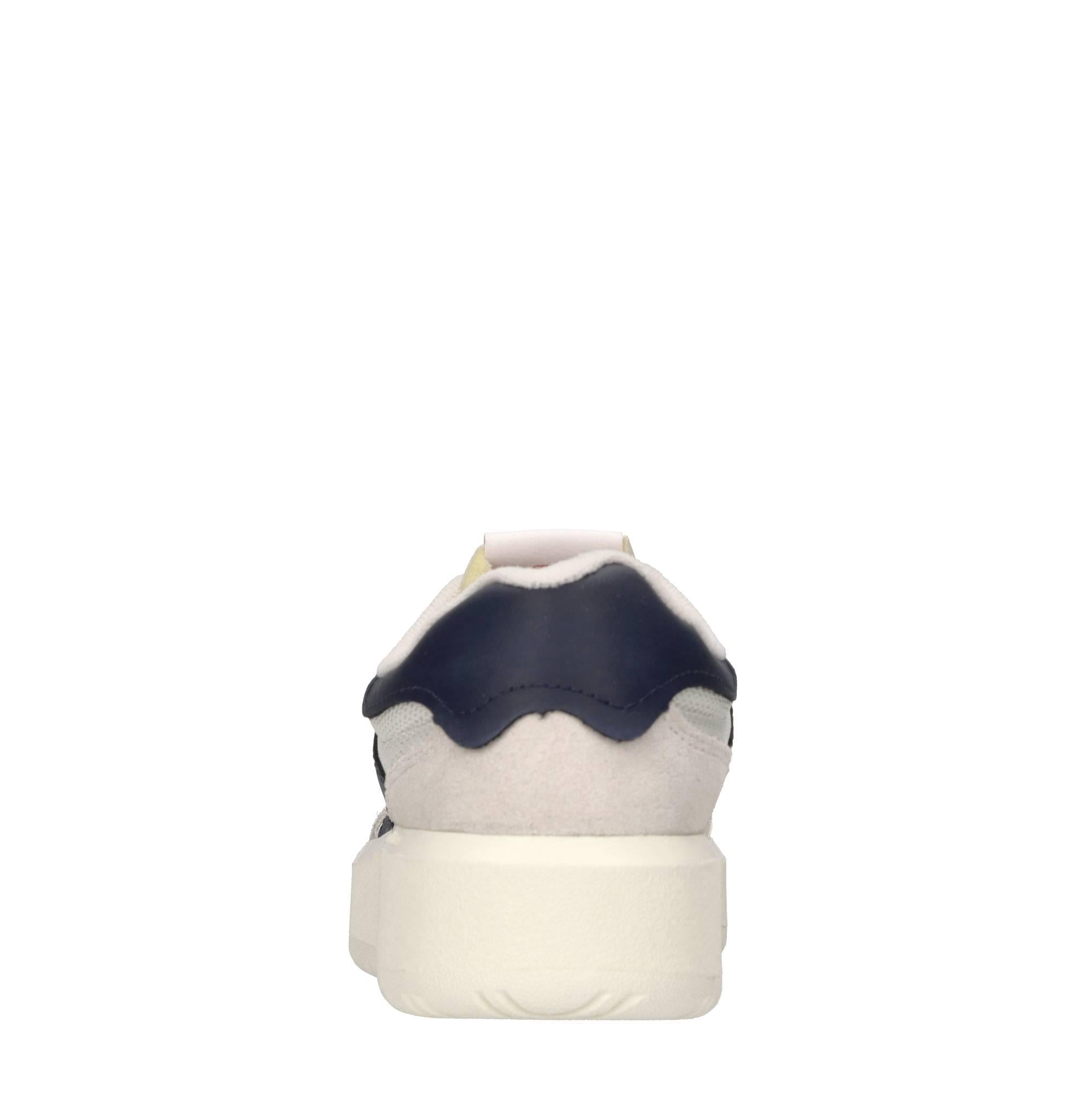 Sneakers in pelle e tessuto 