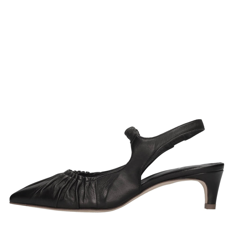Décolleté slingback in pelle 