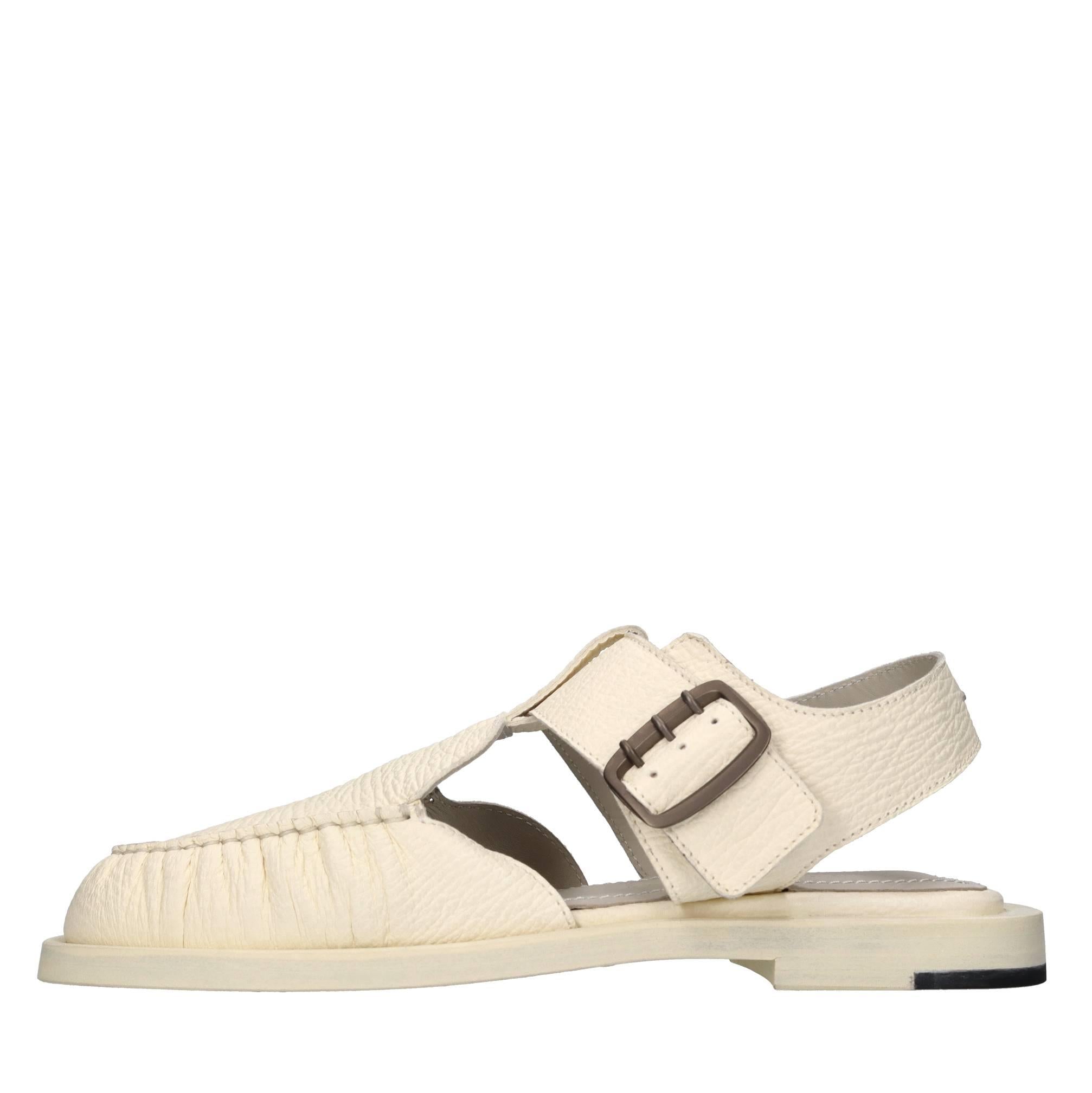 Sandali in pelle 