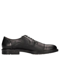 Stringate in pelle 