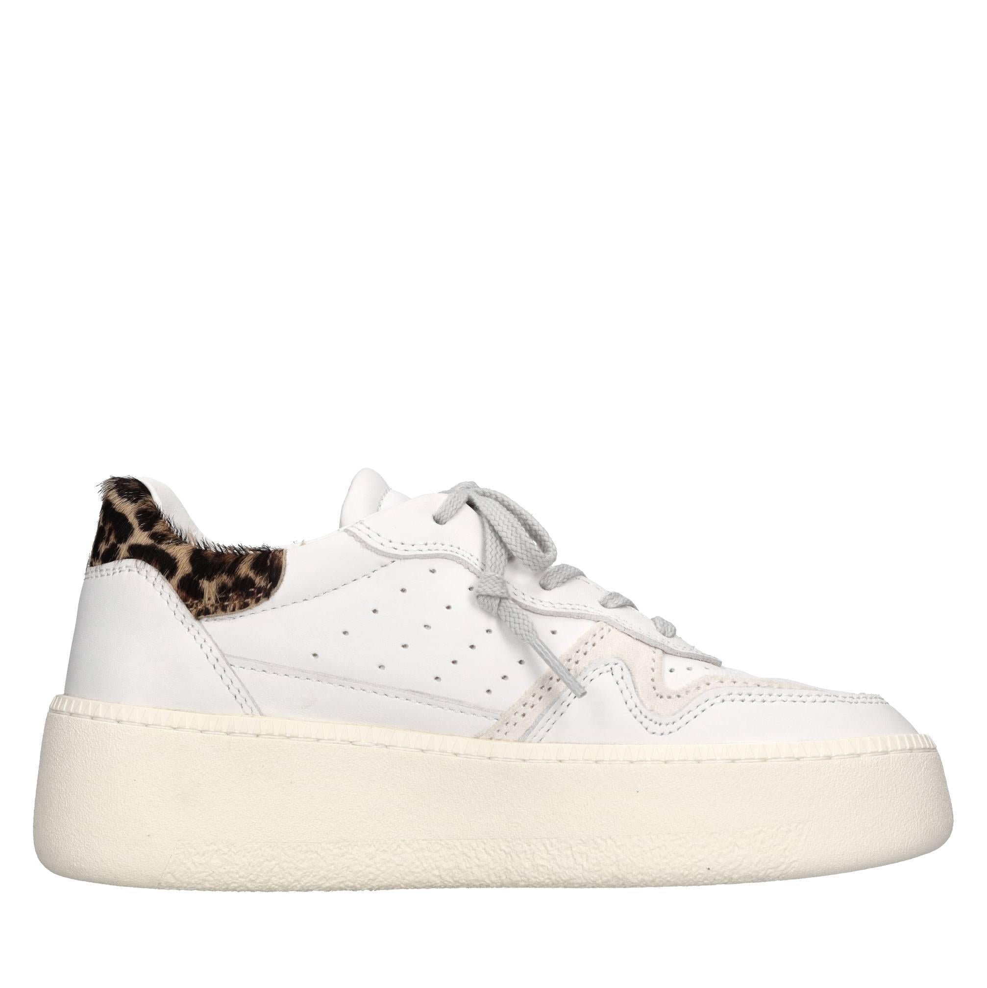 Sneakers in pelle 