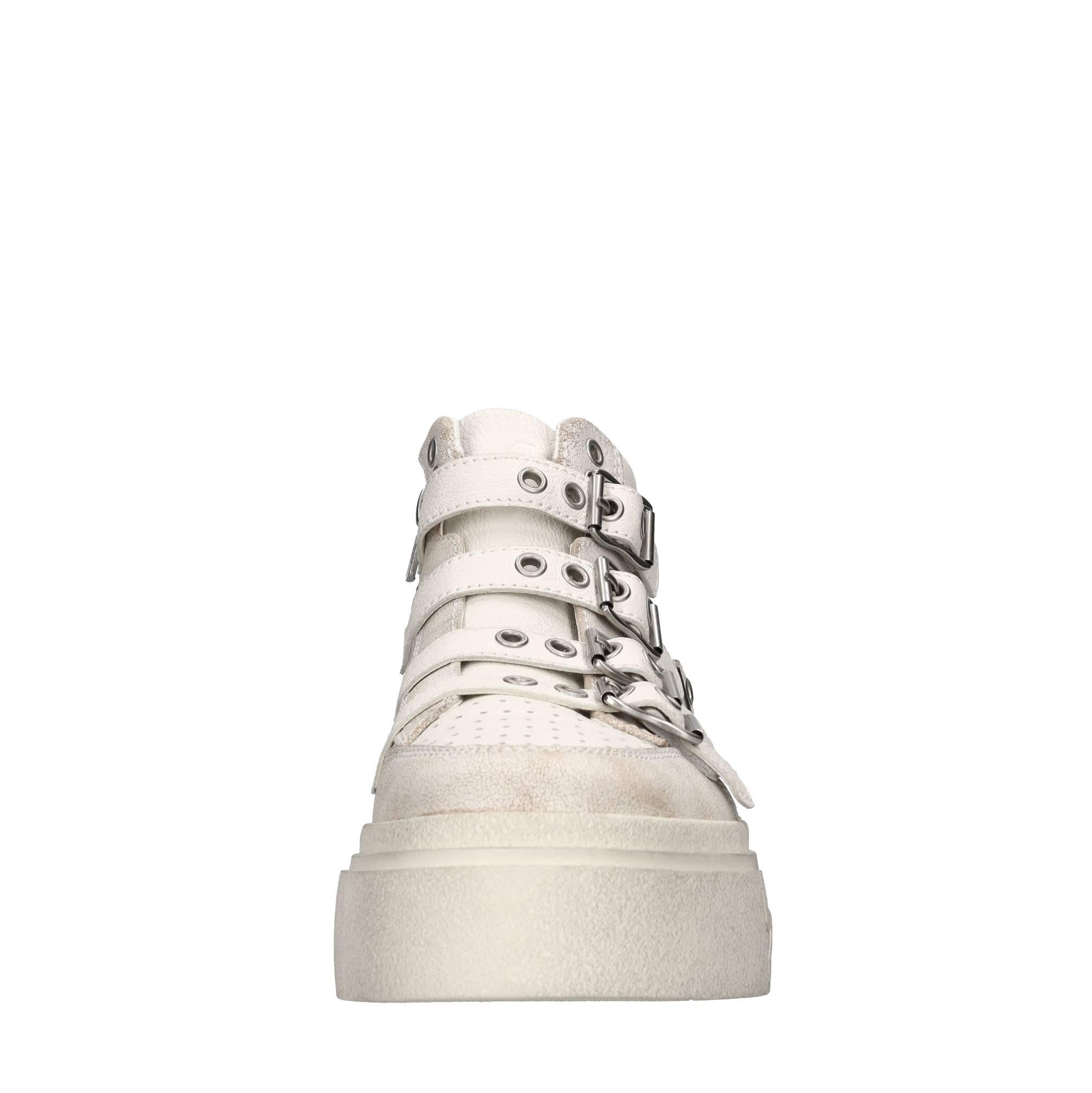 Sneakers in pelle 