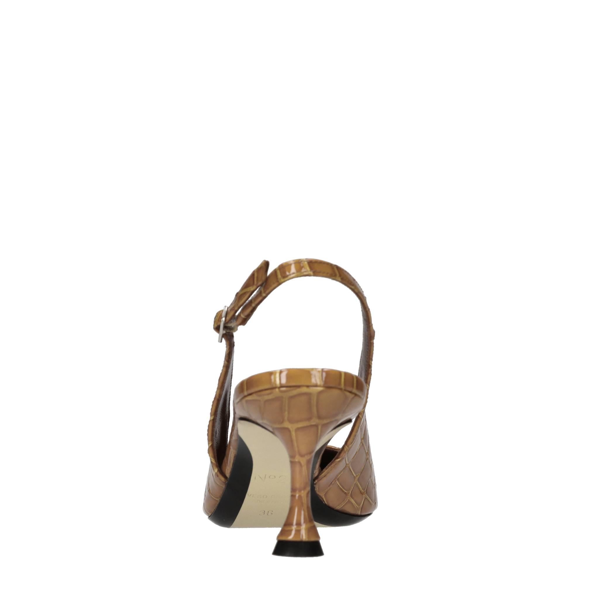 Décolleté slingback in pelle 