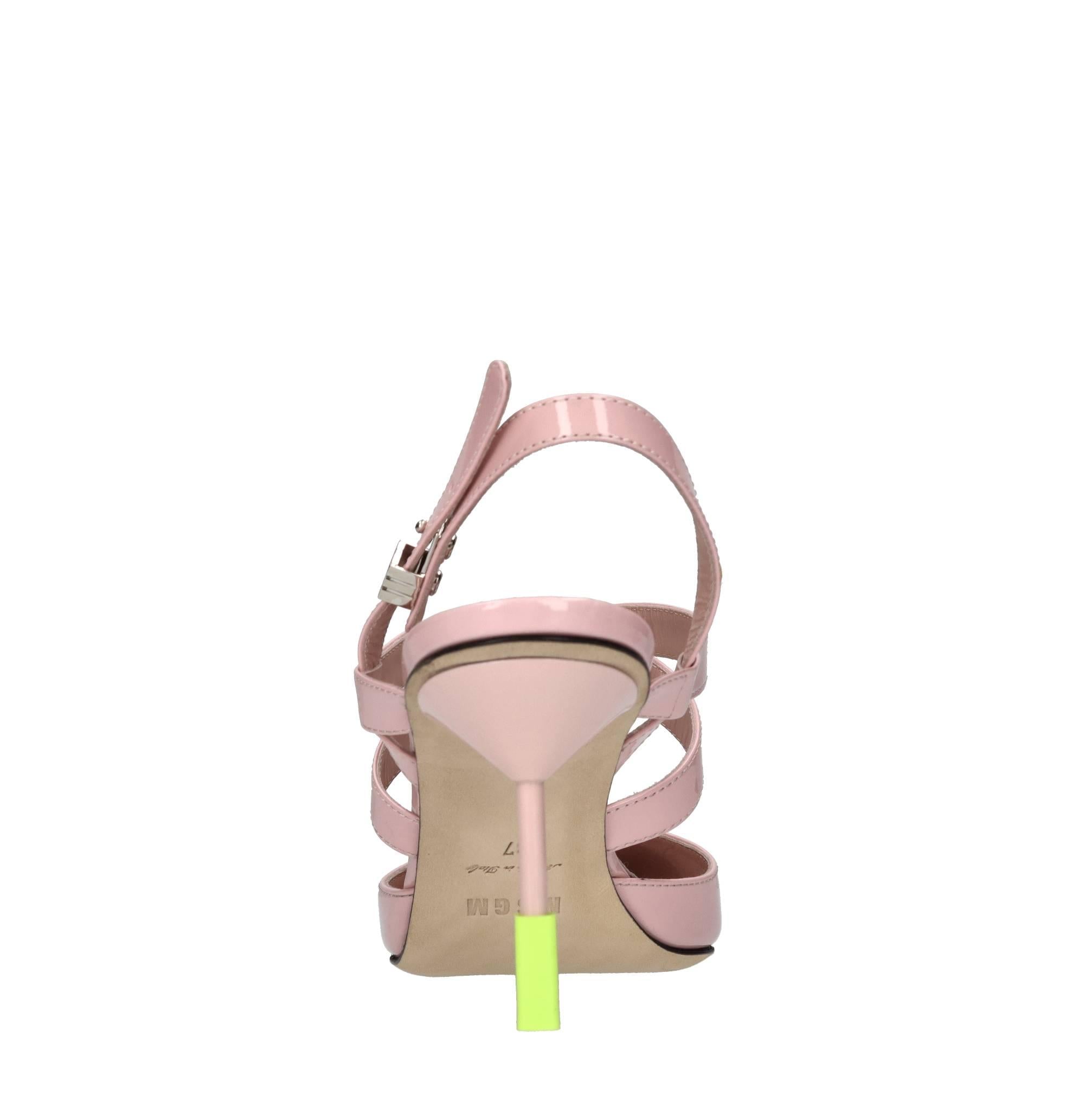 Décolleté slingback in vernice 