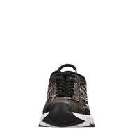Sneakers in pelle e tessuto 