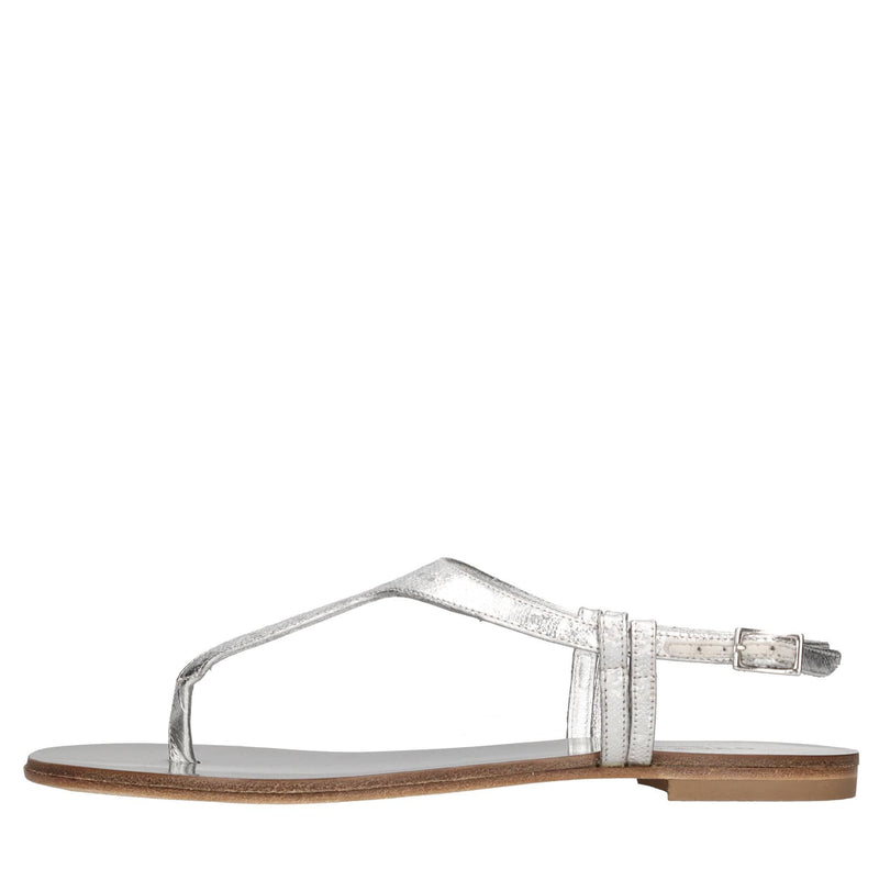 Sandali flat in pelle 