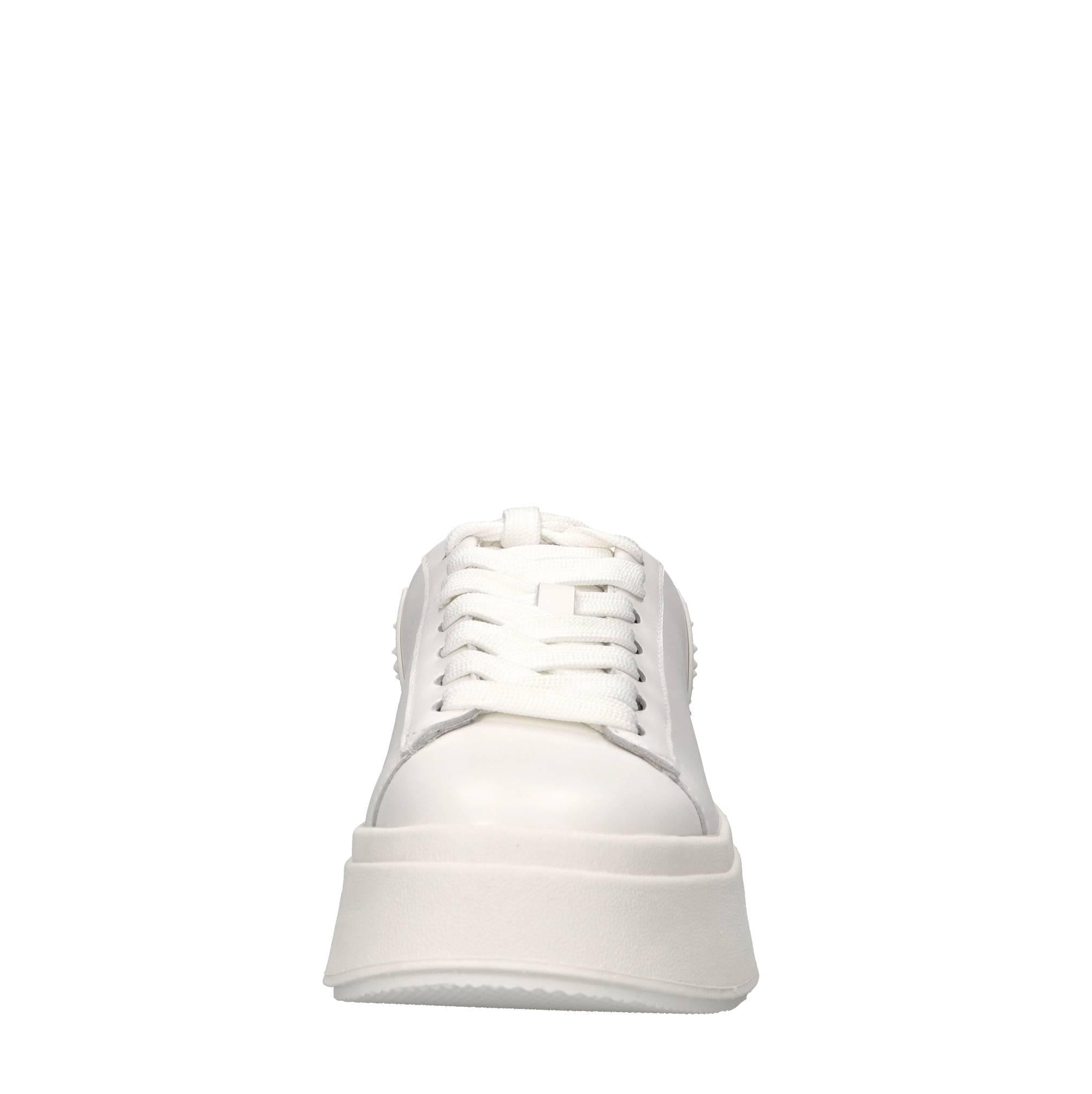 Sneakers in pelle 