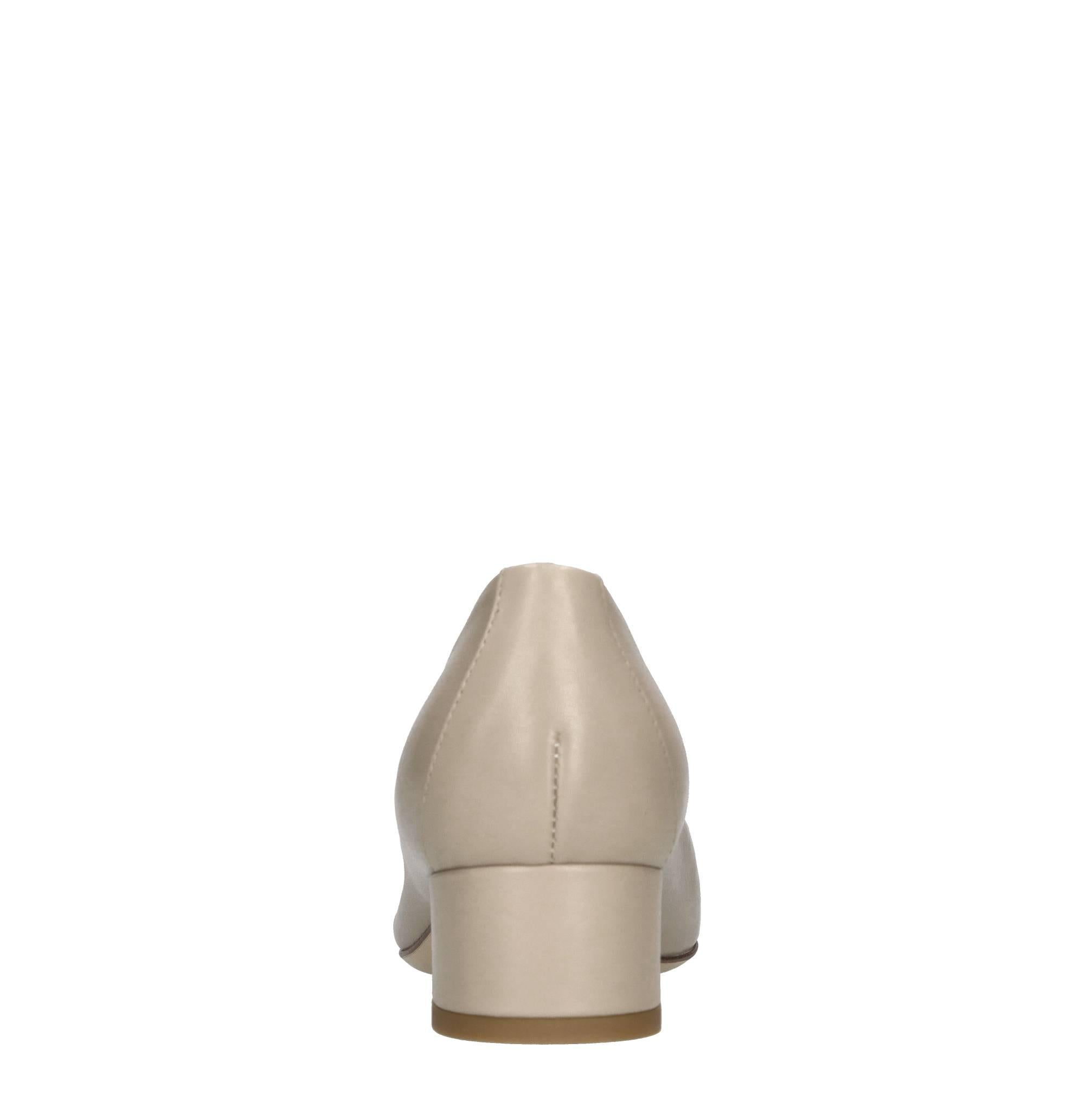 Décolleté in pelle 